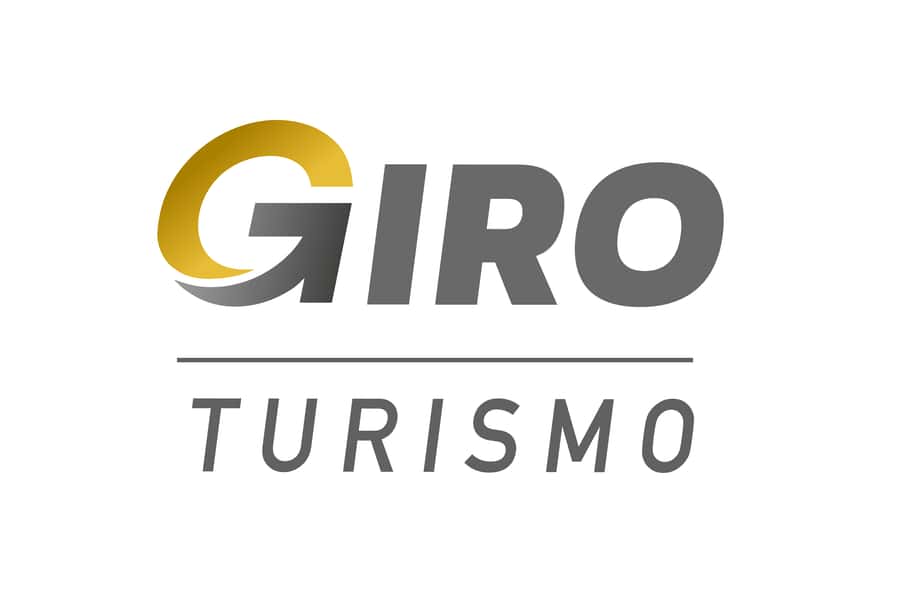 Private - Punta del Este City Tour for Cruisers - Beginning with La Serena Beach and the Hand Sculpture