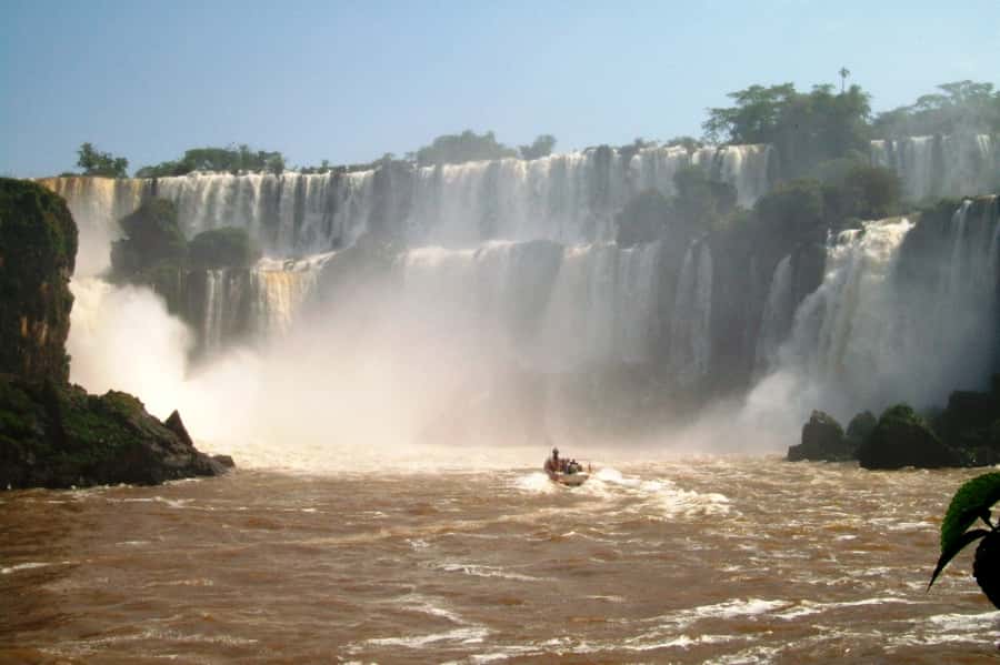 Puerto Iguazú: Iguazú Falls Adventure with 4WD & Boat Ride - Devil’s Throat and the Superior Circuit