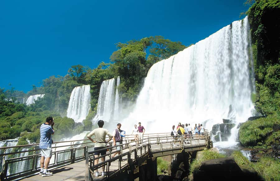 Puerto Iguazú: Iguazú Falls Adventure with 4WD & Boat Ride - Six kilometers toward the Iguazú River canyon