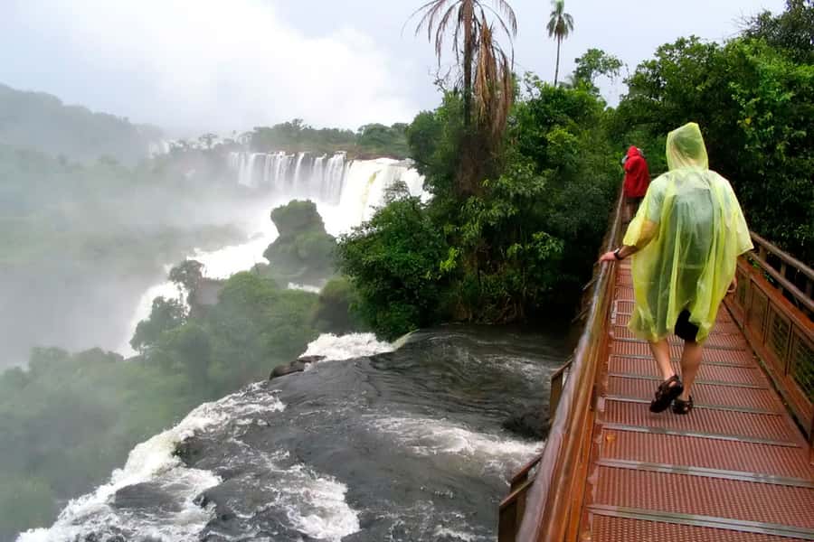 Puerto Iguazú: Iguazú Falls Adventure with 4WD & Boat Ride - Who will enjoy this most