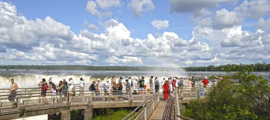 Puerto Iguazu: Iguazu Falls Argentinian Side Full-Day Tour - Macuco Trail and the Arrechea waterfall option