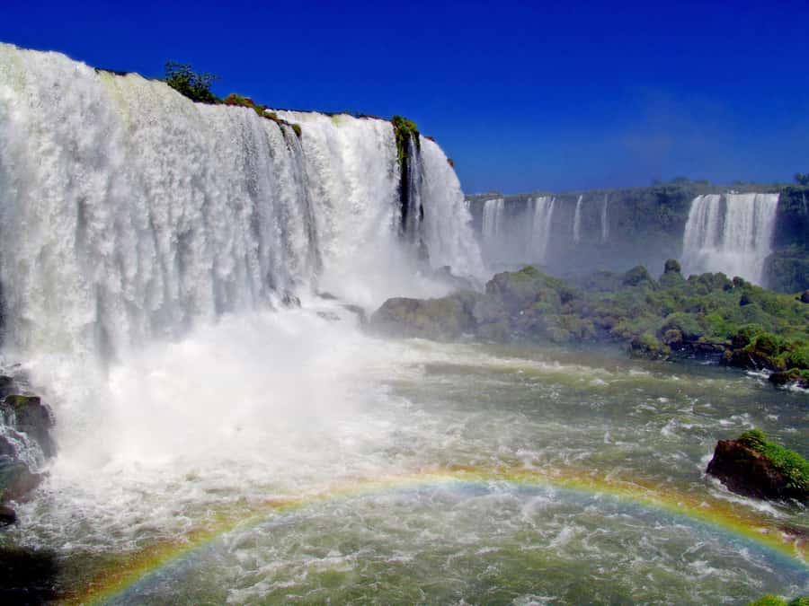 Puerto Iguazu: Iguazu Falls Argentinian Side Full-Day Tour - Should you add the boat ride?