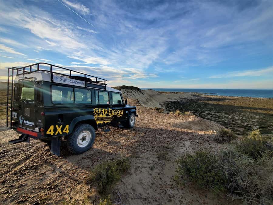 PUERTO MADRYN: 4 X 4 ADVENTURE EXPERIENCE ON THE MOST BEAUTIFUL BEACHES! - Dunes and rough tracks on the Inter-Balnearia route
