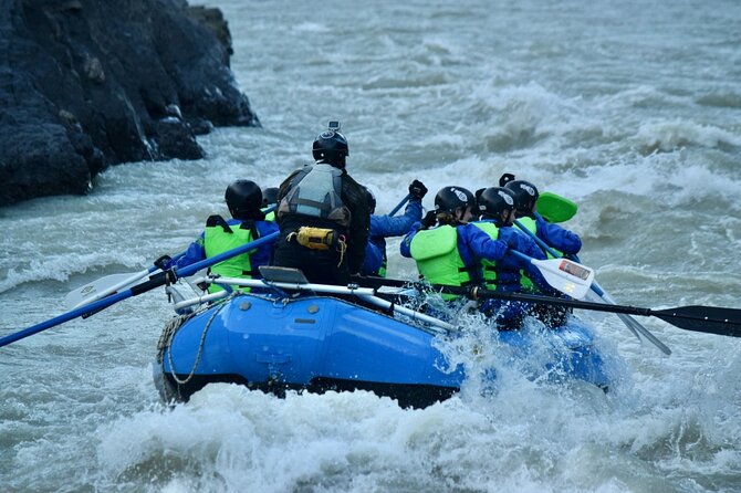 Rafting experience on the Rio de las Vueltas in Patagonia - Fitz Roy, Cerro Torre, and the wider Patagonian setting