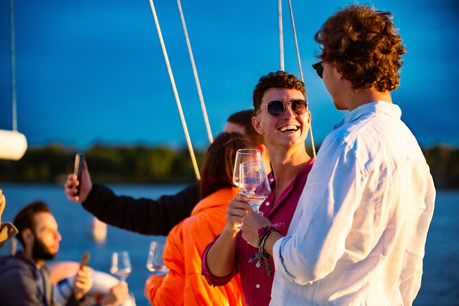 Sailing with Wine Tasting in Buenos Aires - Why leave Buenos Aires for the Río de la Plata?