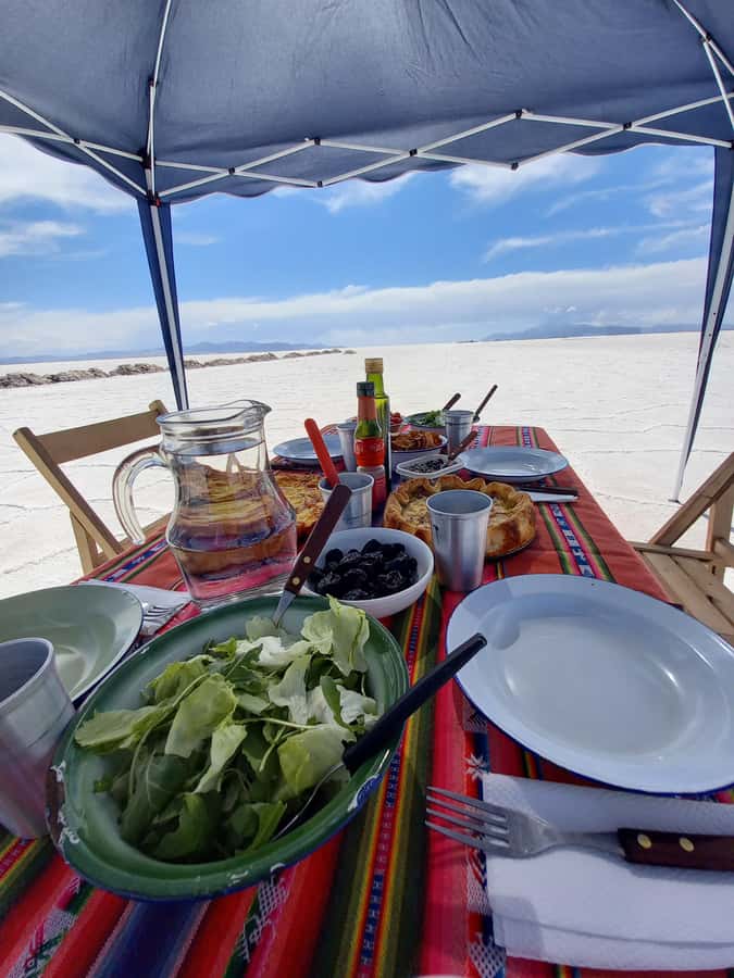 Salinas grandes by bike with lunch - Ojos del Salar and the salt pools