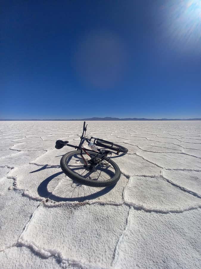 Salinas grandes by bike with lunch - A picnic lunch in the middle of Salinas Grandes