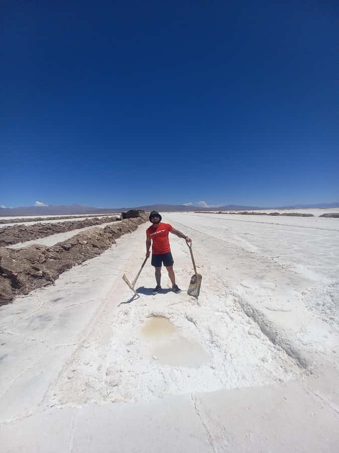 Salinas grandes by bike with lunch - Seeing traditional salt extraction up close