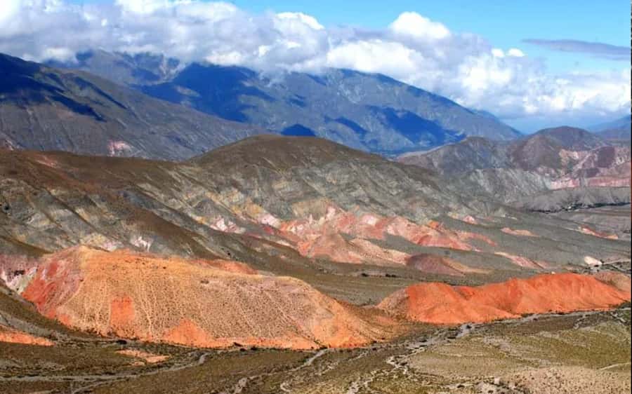 Salta or Jujuy: Iruya and Salinas Grandes 2-Day Tour - Salinas Grandes and the high desert stop