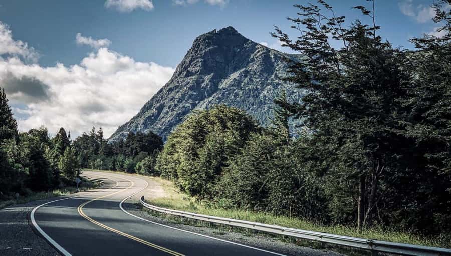 San Martin de los Andes along the Route of the 7 Lakes - Viewpoints including Isla Corazón and Pampa Linda
