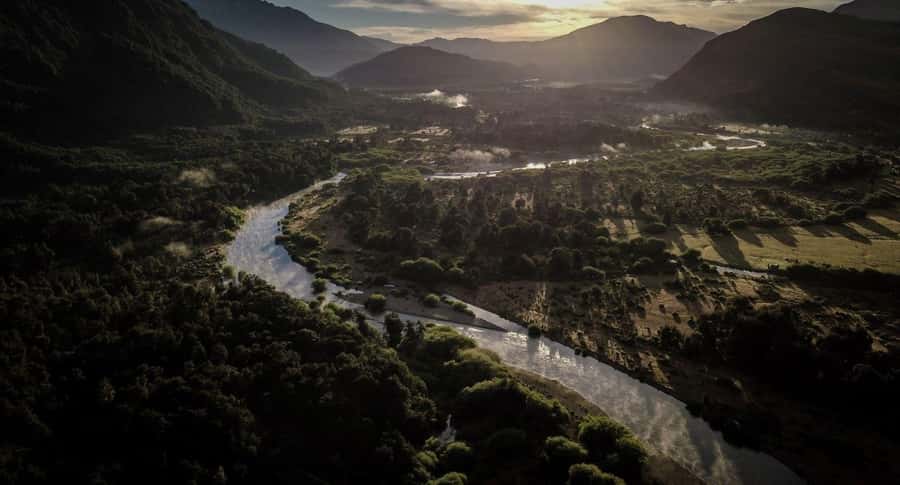 San Martin de los Andes along the Route of the 7 Lakes - Guides, languages, and the human side of the trip