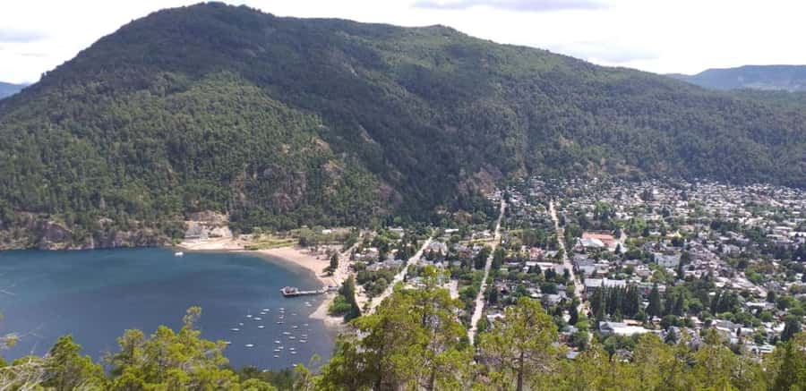 San Martin de los Andes along the Route of the 7 Lakes - Puerto Manzano and Villa La Angostura