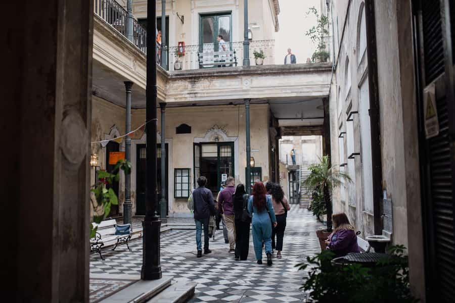 San Telmo: Historical Guided Tour with Street Food & Drinks - Cobblestones, landmarks, and neighborhood stories