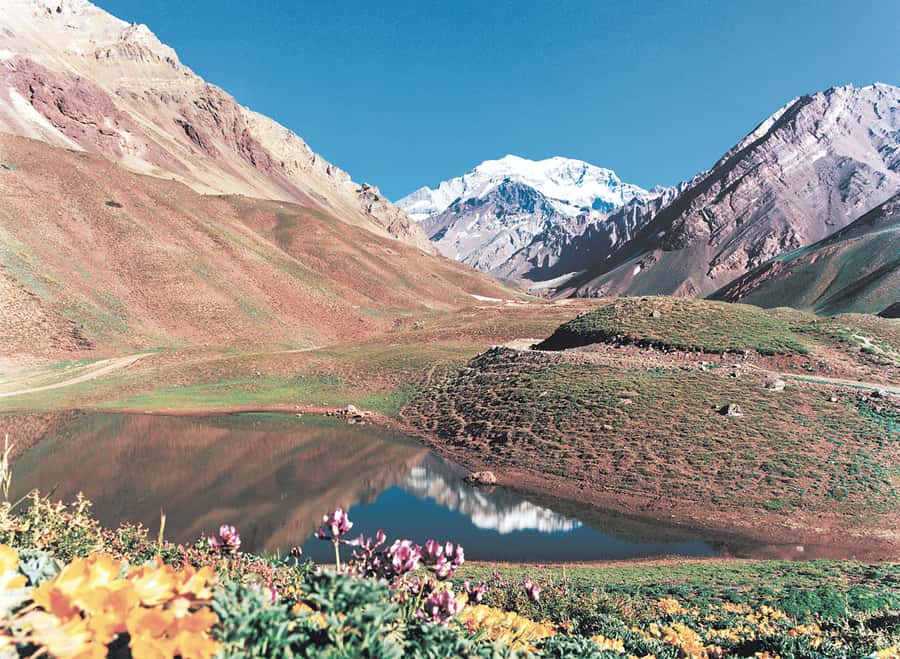 Santiago: Portillo, Inca Lagoon with Optional Aconcagua Park - Inca Lagoon: the visual centerpiece