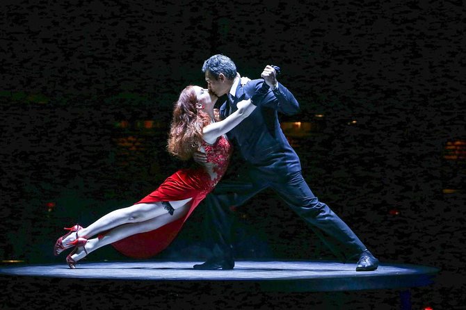 Señor Tango Show with Optional Dinner in Buenos Aires - Who will get the most from Señor Tango
