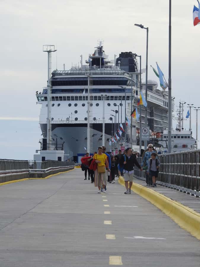 Shore Tours Peninsula Valdes Puerto Madryn Cruise Passengers - Meeting the team at Puerto Madryn’s pier