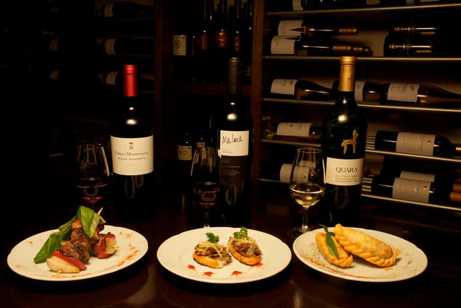 Tango Show at El Querandi with optional Dinner - The music: Aldo Falasca and four classic instruments