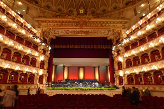 Teatro Colon Guided Tour Admission Ticket - Starting at Cerrito 628