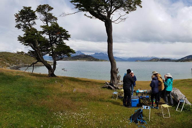 Tierra del Fuego National Park Private Tour - Laguna Verde and Rio Lapataia