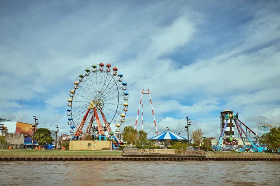 Tigre: Parque de la Costa Ticket & Transfers - A theme park day north of Buenos Aires