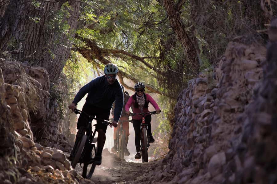 Tilcara: 2 hours cycling tour trough the rural area - From town streets to gravel roads and farm tracks