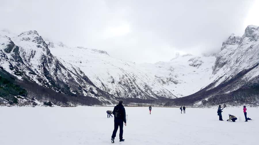 Trekking Esmeralda Lagoon - Spanish and English guiding