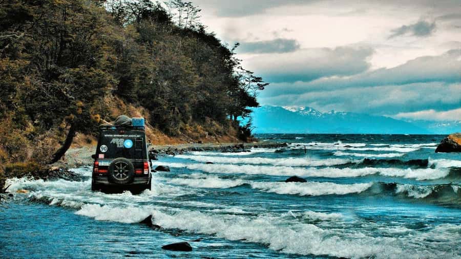 Ushuaia 4WD Off-Road Adventure: Hidden Lakes & Argentine BBQ - Where the 4WD route earns its keep