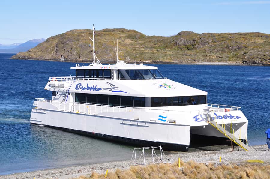 Ushuaia: Beagle Channel & Sea Wolves Island Catamaran Cruise - Les Eclaireurs Lighthouse and the Monte Cervantes story