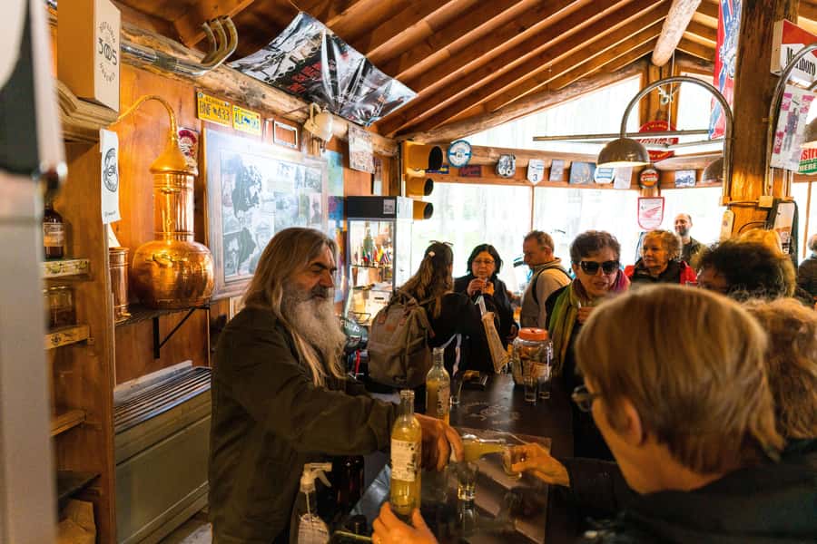 Ushuaia: Escondido & Fagnano Lakes Tour AM - What the $80 price really covers