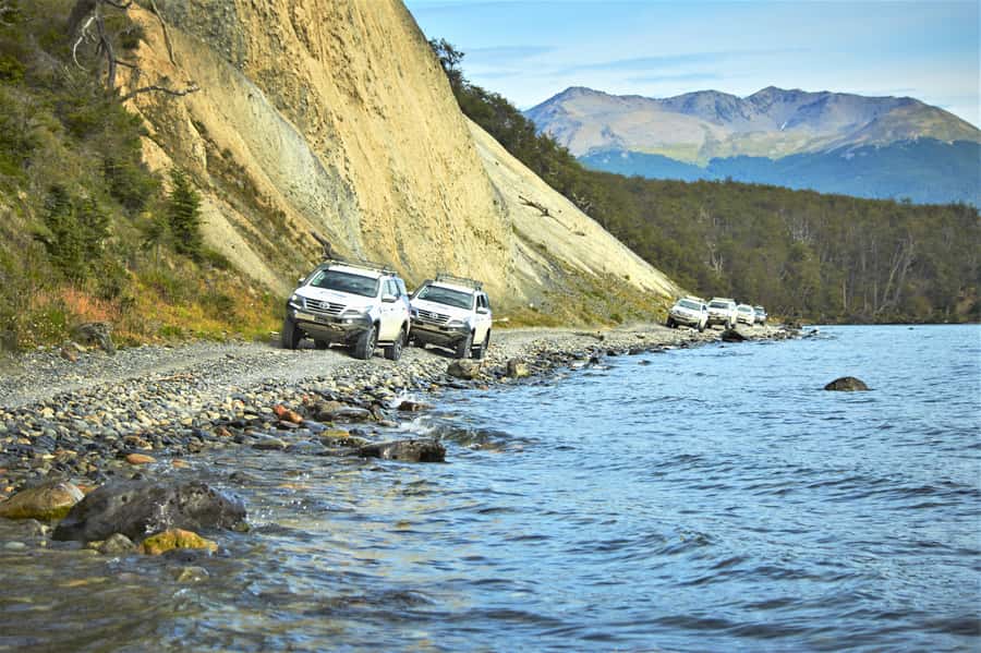 Ushuaia: Off-Road 4X4 Lakes Tour - Leaving Ushuaia for the Fuegian Andes