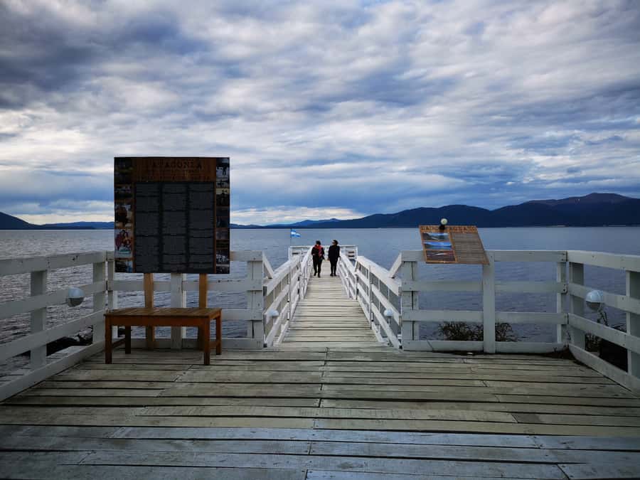 Ushuaia: Visit to Escondido and Fagnano Lakes PM - A country house with a practical past
