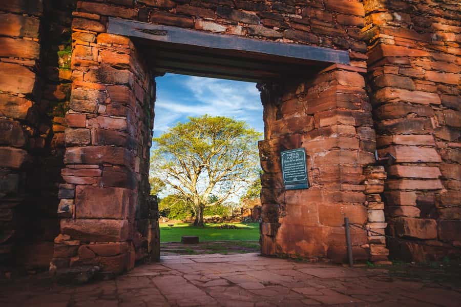 Wanda Mines and San Ignácio Ruins (Foz/Puerto Iguazu) - Who should book this long excursion?